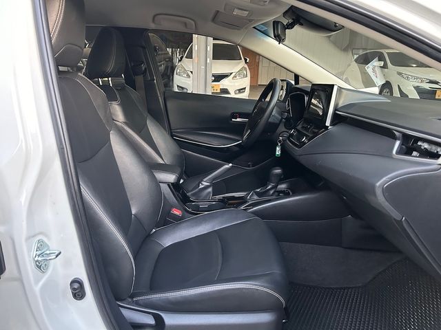 TOYOTA豐田 ALTIS  第9張相片