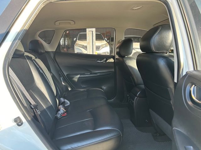 NISSAN日產 TIIDA  第9張相片