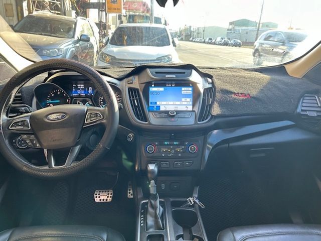FORD福特 KUGA  第14張相片