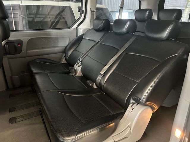 HYUNDAI現代 STAREX  第4張相片