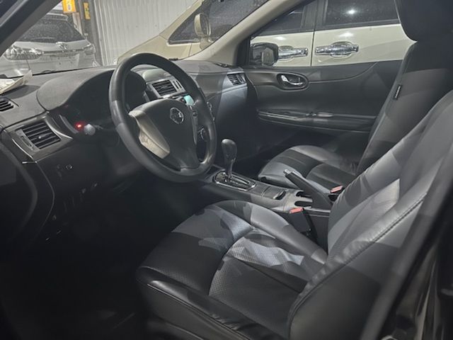 NISSAN日產 TIIDA  第4張相片