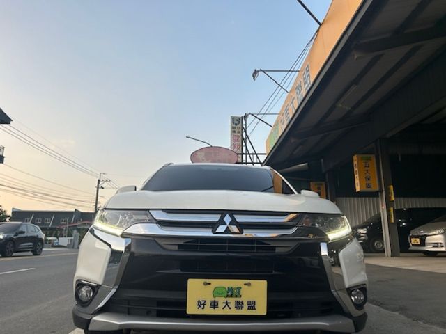 MITSUBISHI三菱 OUTLANDER  第5張相片