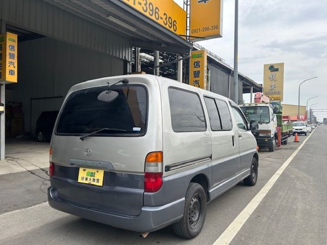 TOYOTA豐田 HIACE  第4張相片
