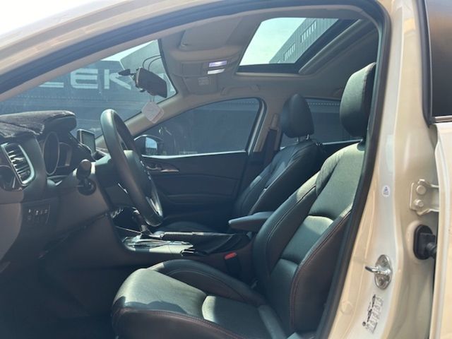 MAZDA馬自達 MAZDA 3  第7張相片