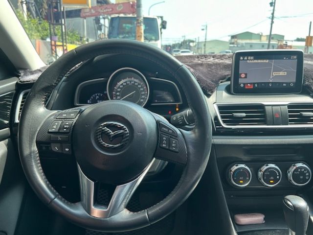 MAZDA馬自達 MAZDA 3  第11張相片
