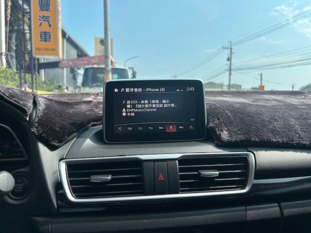 MAZDA馬自達 MAZDA 3  第16張相片