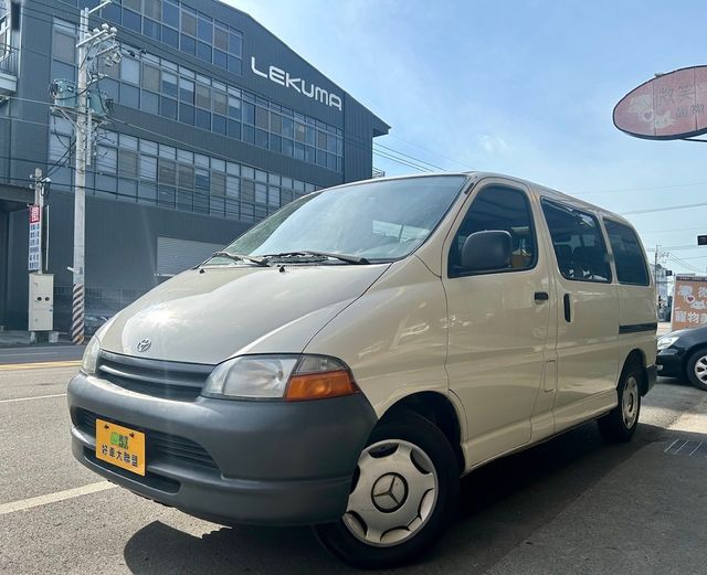 TOYOTA豐田 HIACE  第1張相片