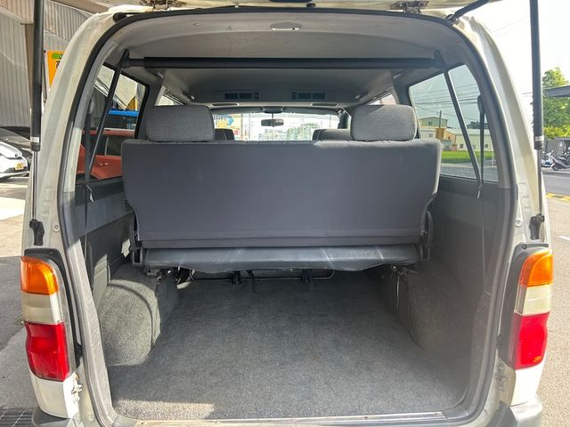TOYOTA豐田 HIACE  第11張相片