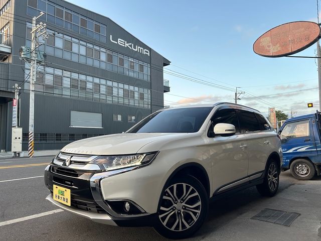 MITSUBISHI三菱 OUTLANDER  第1張相片