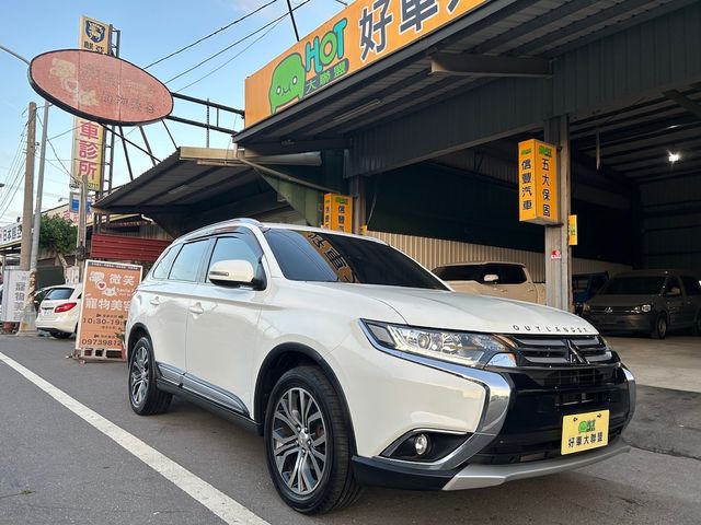 MITSUBISHI三菱 OUTLANDER  第2張相片