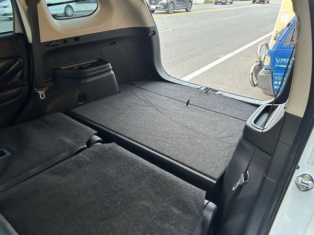 MITSUBISHI三菱 OUTLANDER  第13張相片