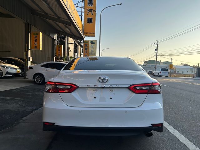 TOYOTA豐田 CAMRY  第5張相片