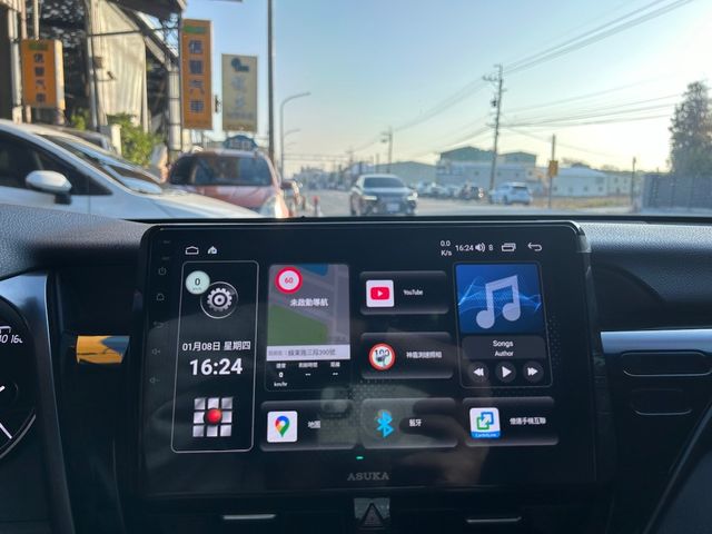 TOYOTA豐田 CAMRY  第17張相片