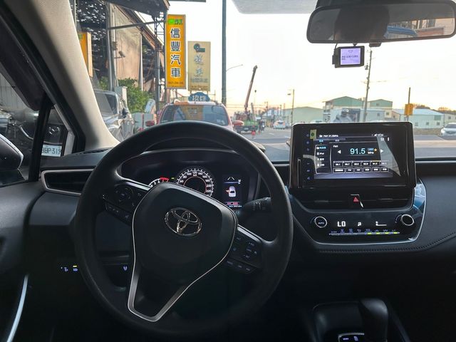TOYOTA豐田 ALTIS  第10張相片