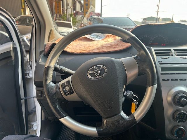 TOYOTA豐田 YARIS  第9張相片