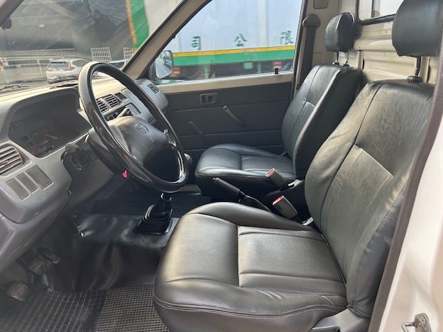 TOYOTA豐田 ZACE SURF  第7張相片