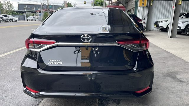 TOYOTA豐田 ALTIS  第6張相片