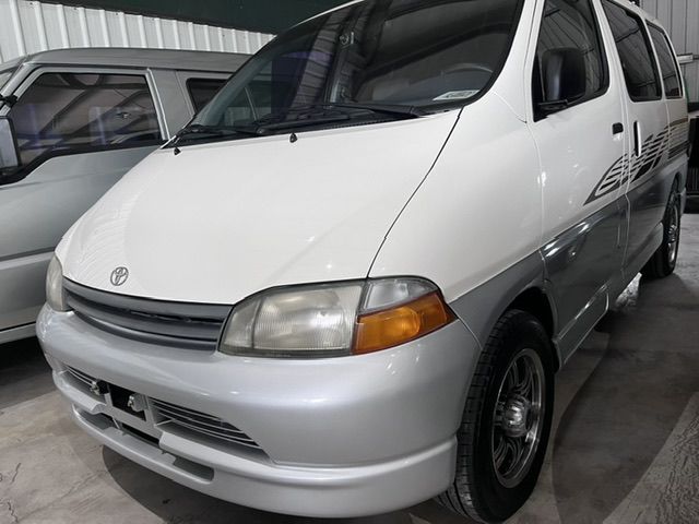 TOYOTA豐田 HIACE  第1張相片