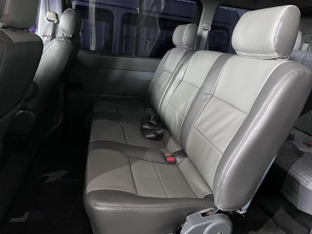 TOYOTA豐田 HIACE  第6張相片