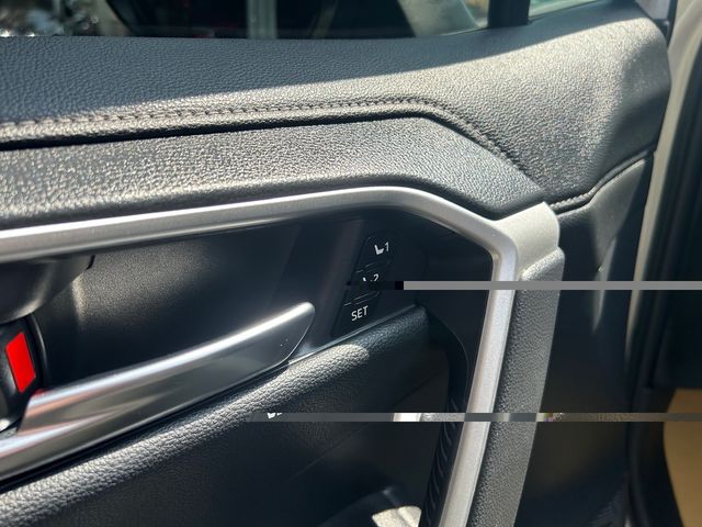 TOYOTA豐田 RAV4  第8張相片