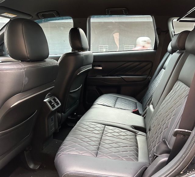MITSUBISHI三菱 OUTLANDER  第9張相片