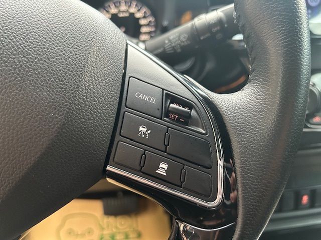 MITSUBISHI三菱 OUTLANDER  第14張相片