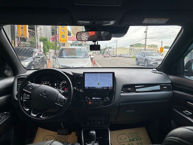 MITSUBISHI三菱 OUTLANDER  第20張相片