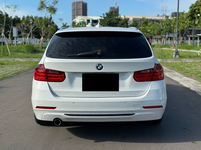BMW寶馬 320I TOURING  第4張相片