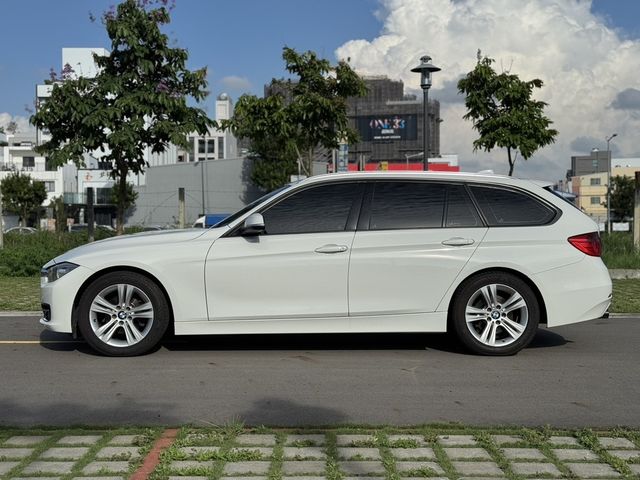 BMW寶馬 320I TOURING  第5張相片