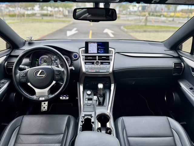 LEXUS凌志 NX300H  第7張相片