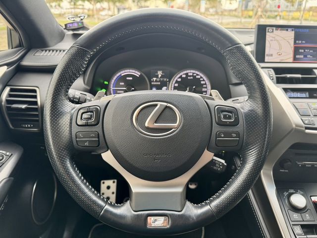 LEXUS凌志 NX300H  第10張相片