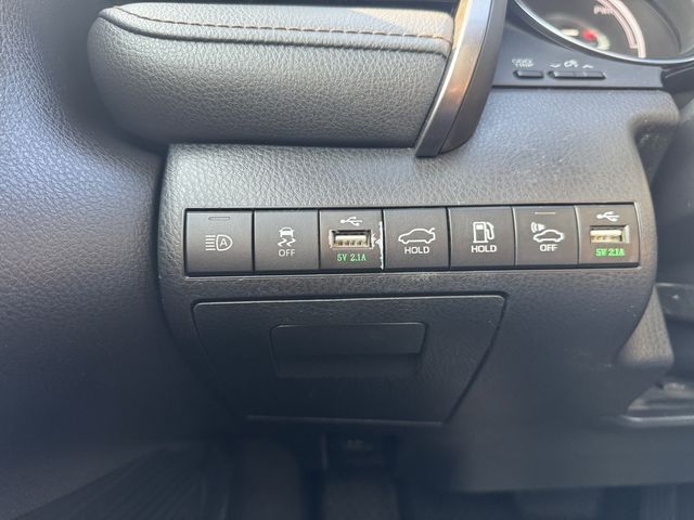 TOYOTA豐田 CAMRY HYBRID  第10張相片