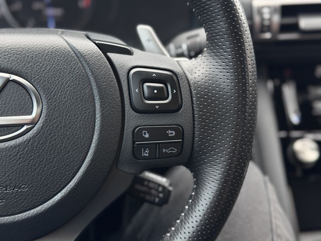 LEXUS凌志 IS 300H  第17張相片