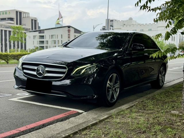 M-BENZ賓士 E200  第1張相片