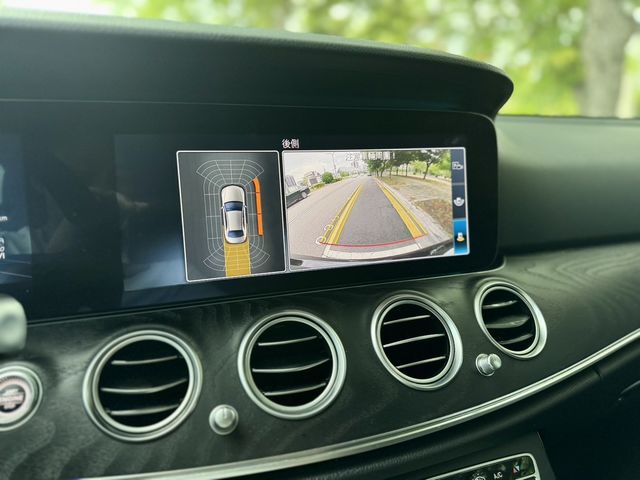 M-BENZ賓士 E200  第7張相片