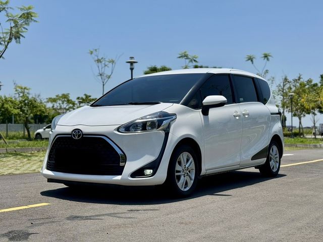 TOYOTA豐田 SIENTA  第1張相片