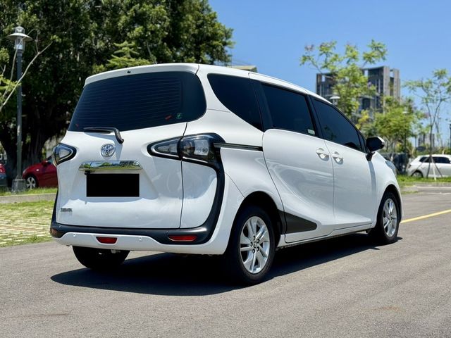 TOYOTA豐田 SIENTA  第2張相片