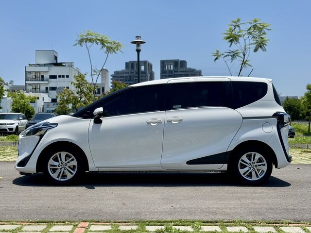 TOYOTA豐田 SIENTA  第5張相片
