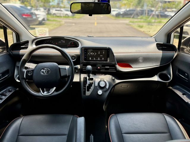 TOYOTA豐田 SIENTA  第6張相片