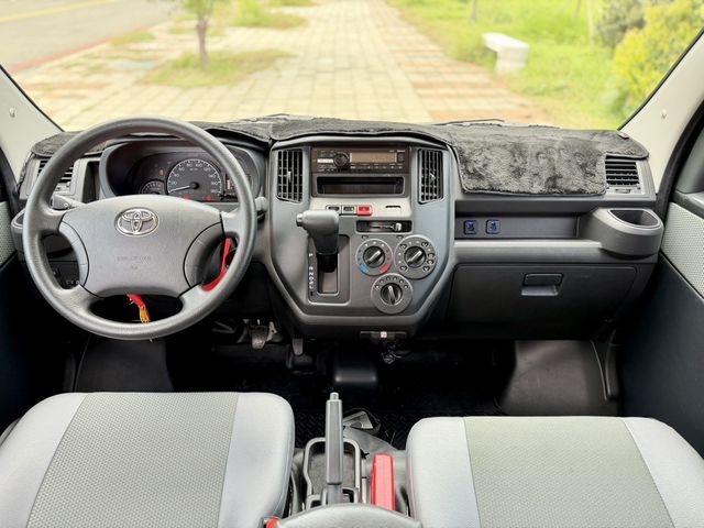 TOYOTA豐田 TOWN ACE  第6張相片