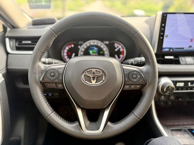 TOYOTA豐田 RAV4  第9張相片