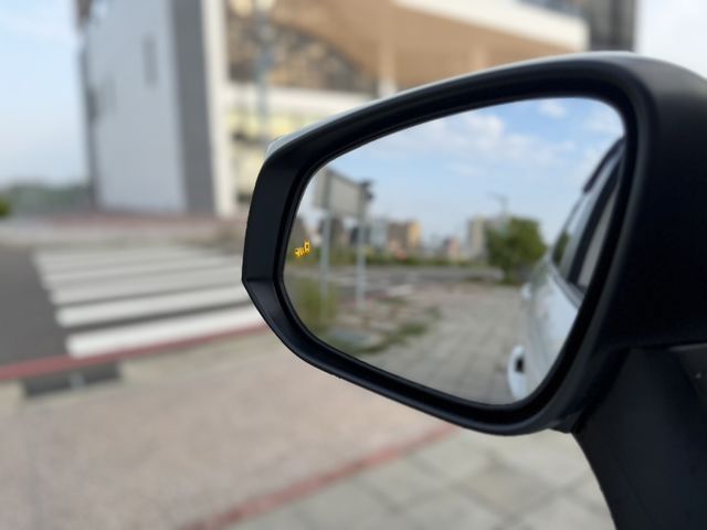 TOYOTA豐田 RAV4  第13張相片