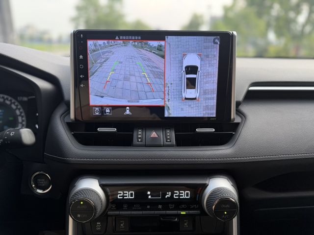 TOYOTA豐田 RAV4  第15張相片