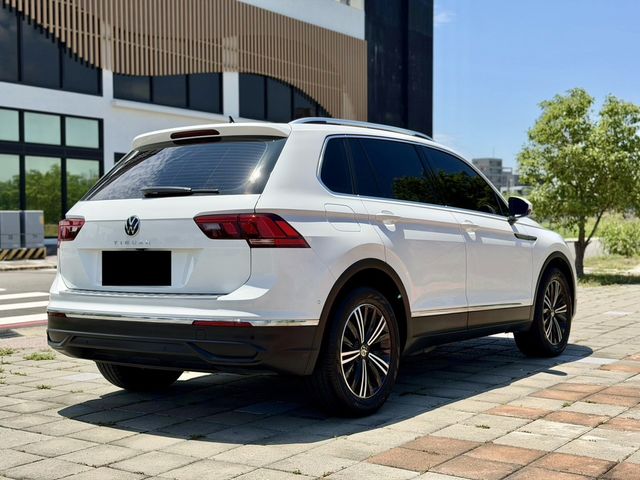 VOLKSWAGEN福斯 TIGUAN  第2張相片