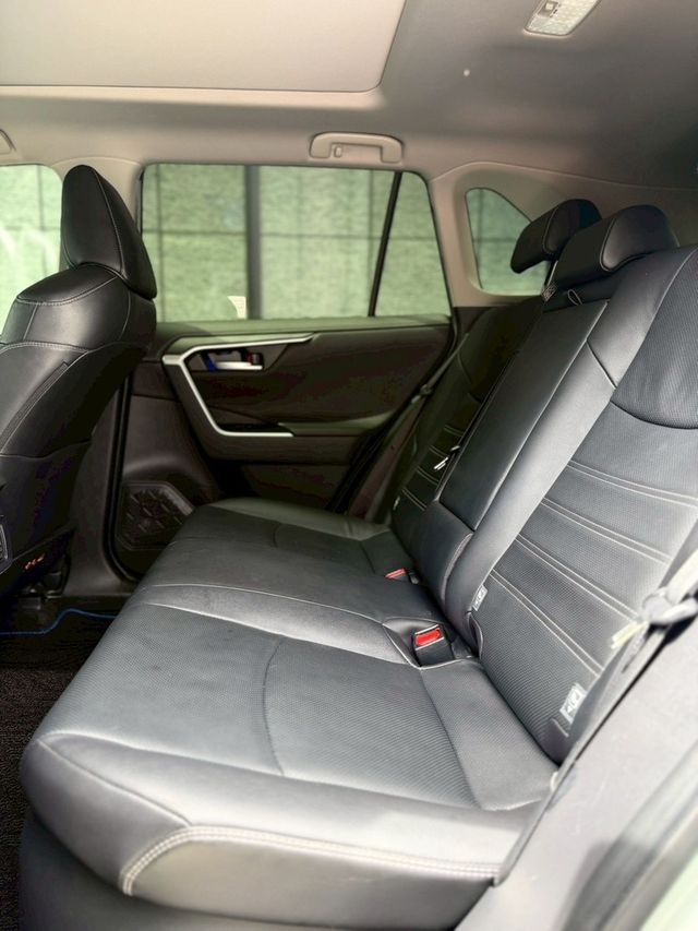 TOYOTA豐田 RAV4  第14張相片