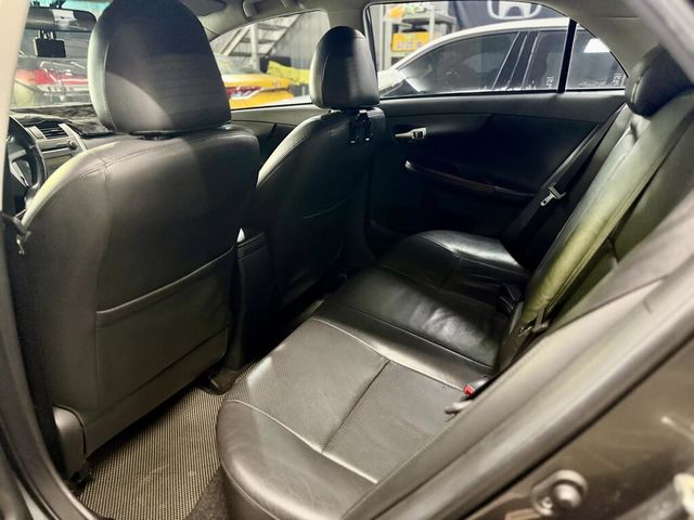 TOYOTA豐田 ALTIS  第7張相片