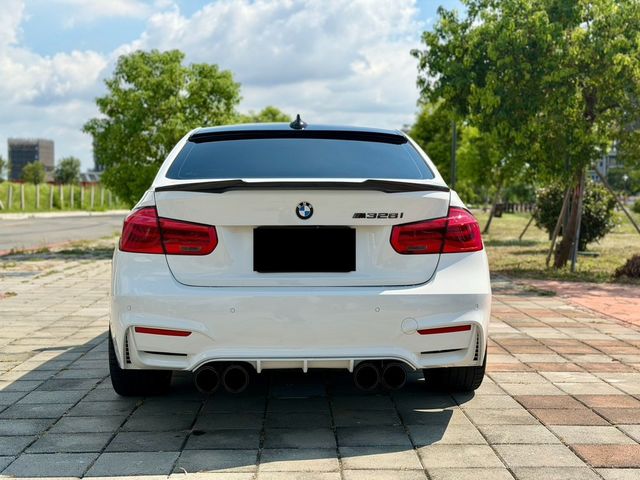 BMW寶馬 328I  第4張相片