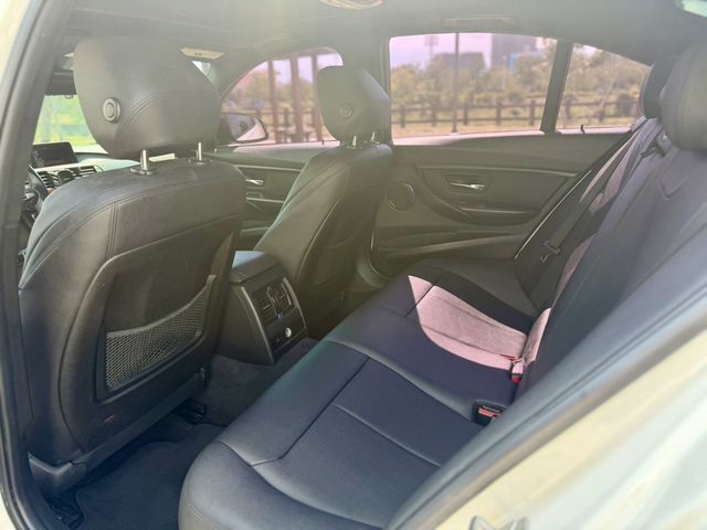 BMW寶馬 328I  第8張相片