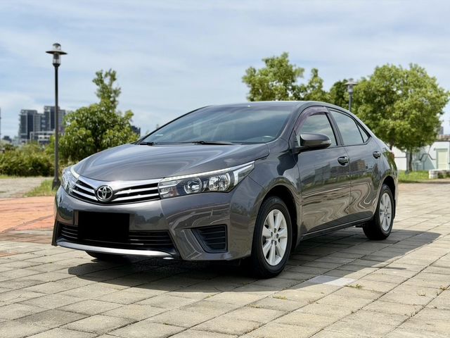 TOYOTA豐田 ALTIS  第1張相片