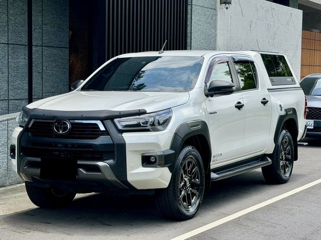 TOYOTA豐田 HILUX  第1張相片